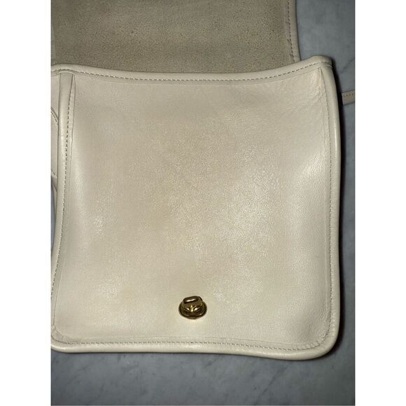 Vintage Coach Crossbody Leather Bag Purse Turnlock 80s Ivory - Picture 12 of 16